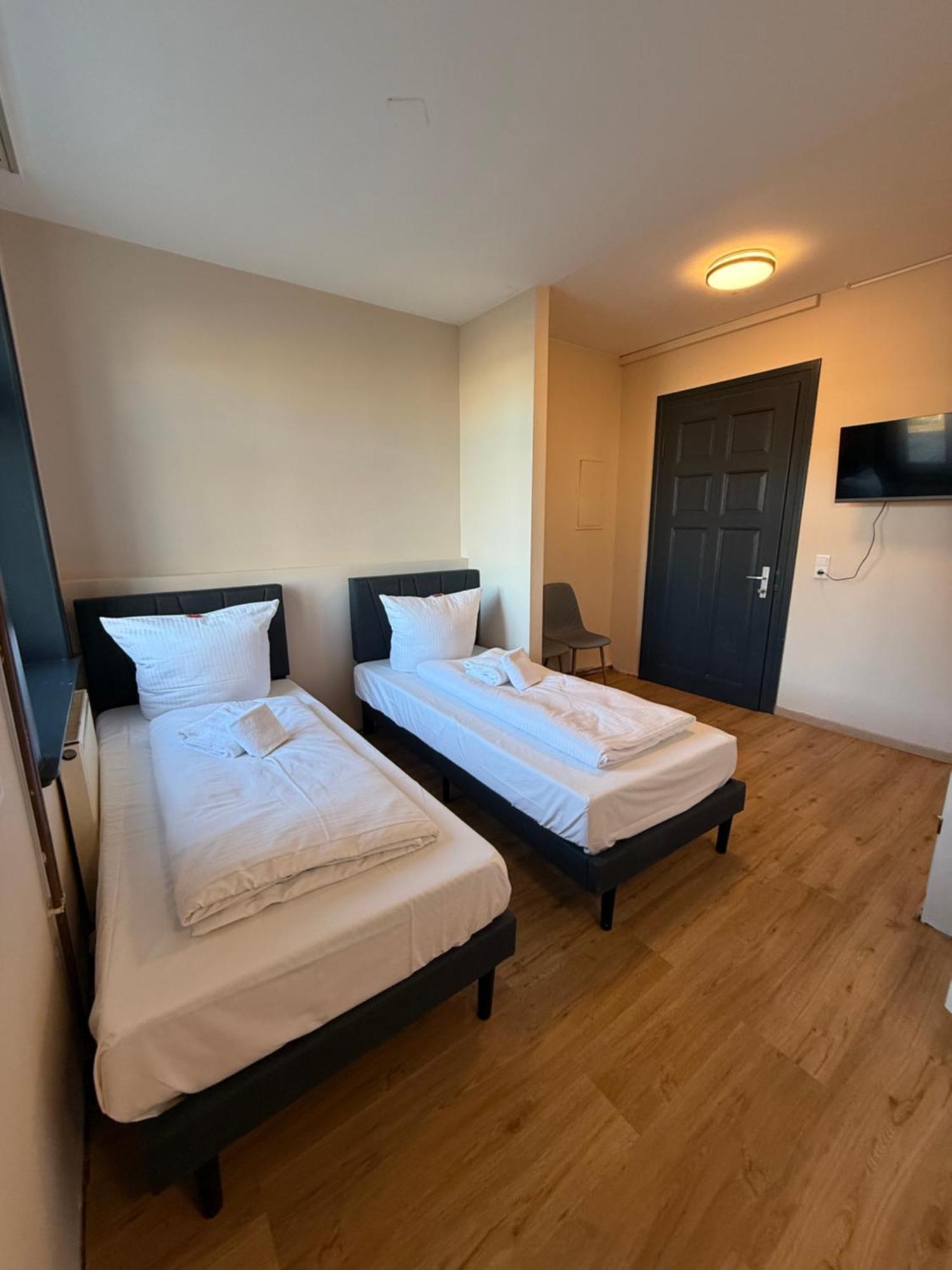 Crown Living Villa Blumenau Studios, Smarttv, Parkplatz 루스테나우 외부 사진