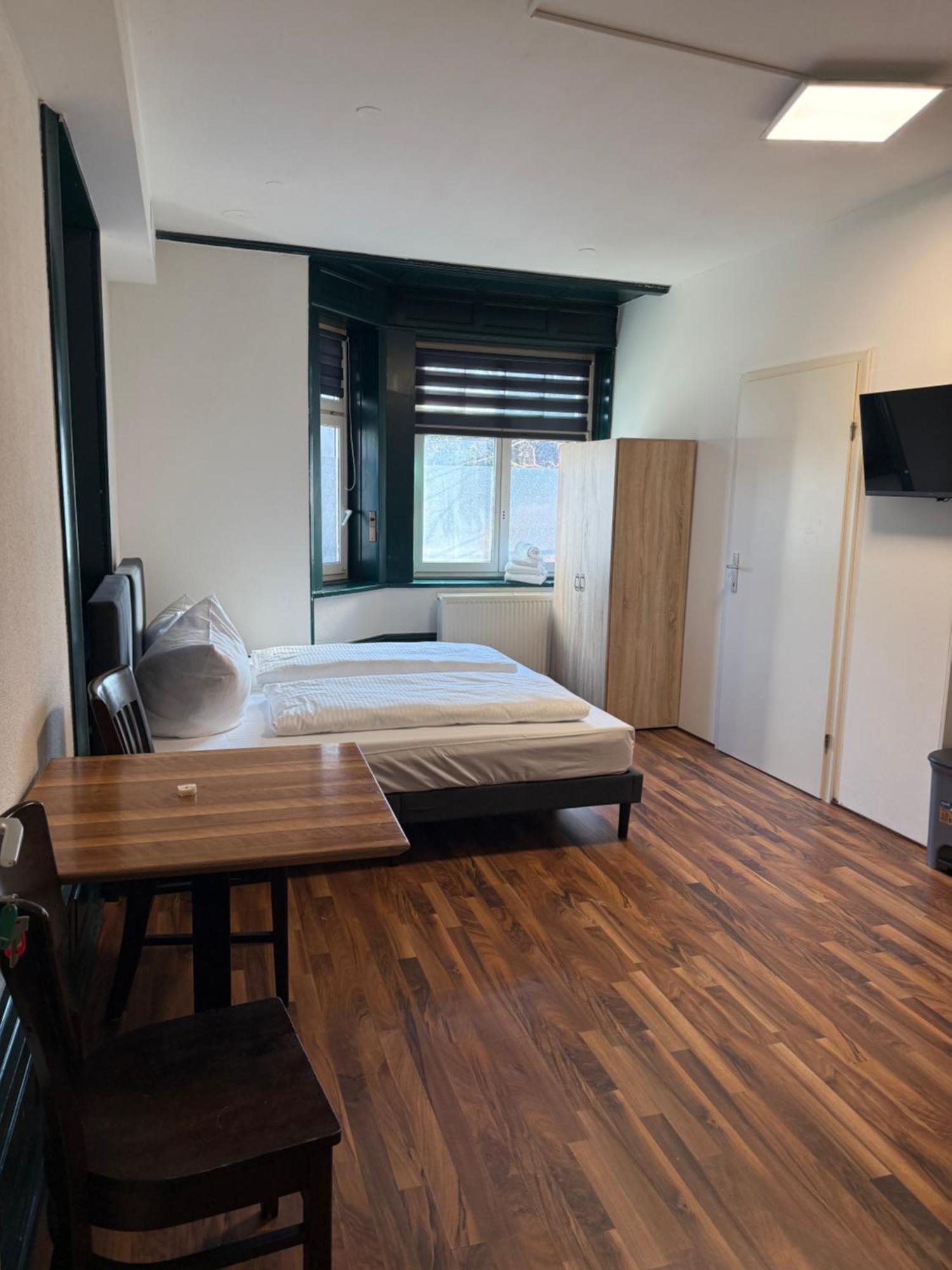 Crown Living Villa Blumenau Studios, Smarttv, Parkplatz 루스테나우 외부 사진
