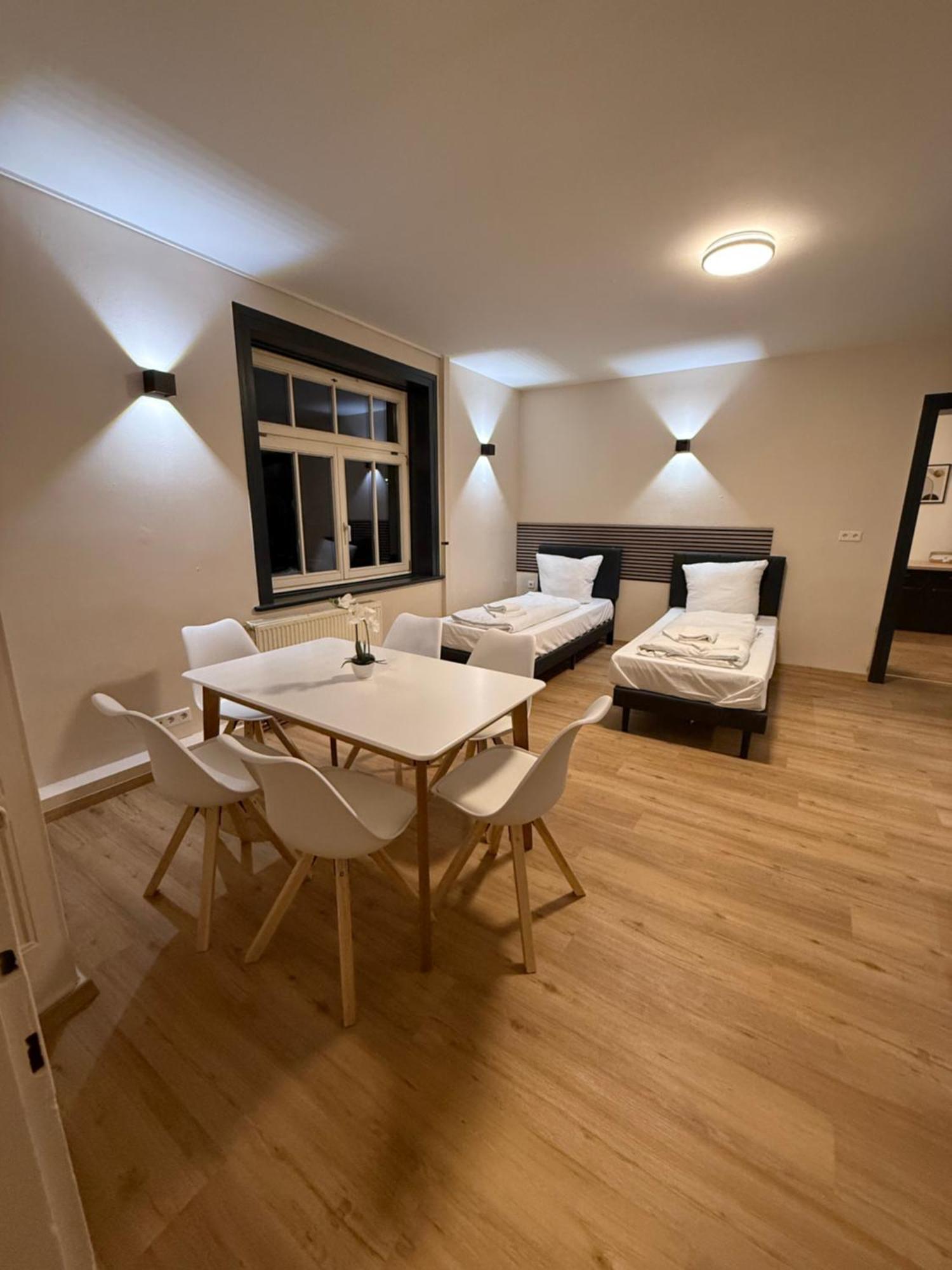 Crown Living Villa Blumenau Studios, Smarttv, Parkplatz 루스테나우 외부 사진