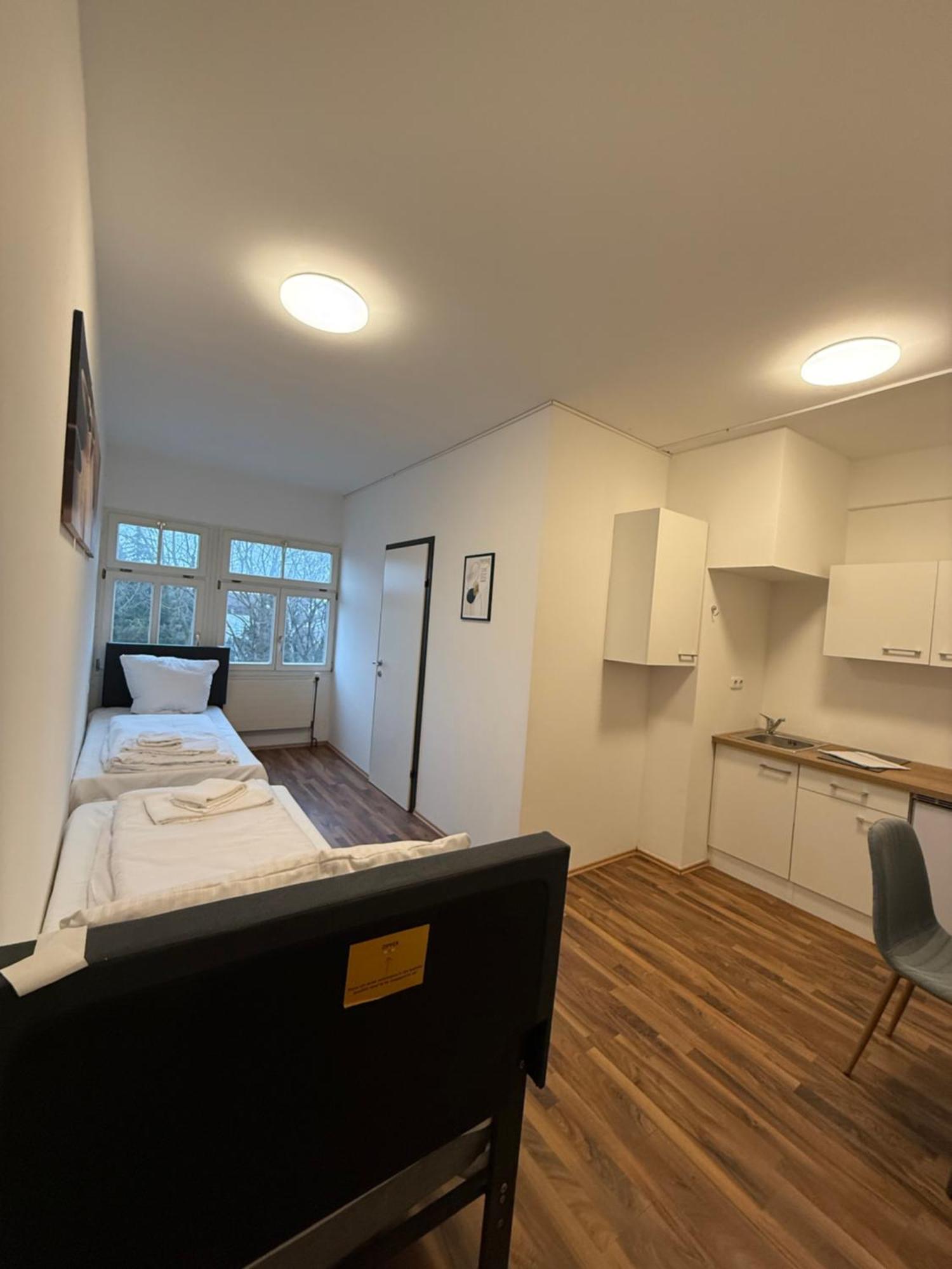 Crown Living Villa Blumenau Studios, Smarttv, Parkplatz 루스테나우 외부 사진