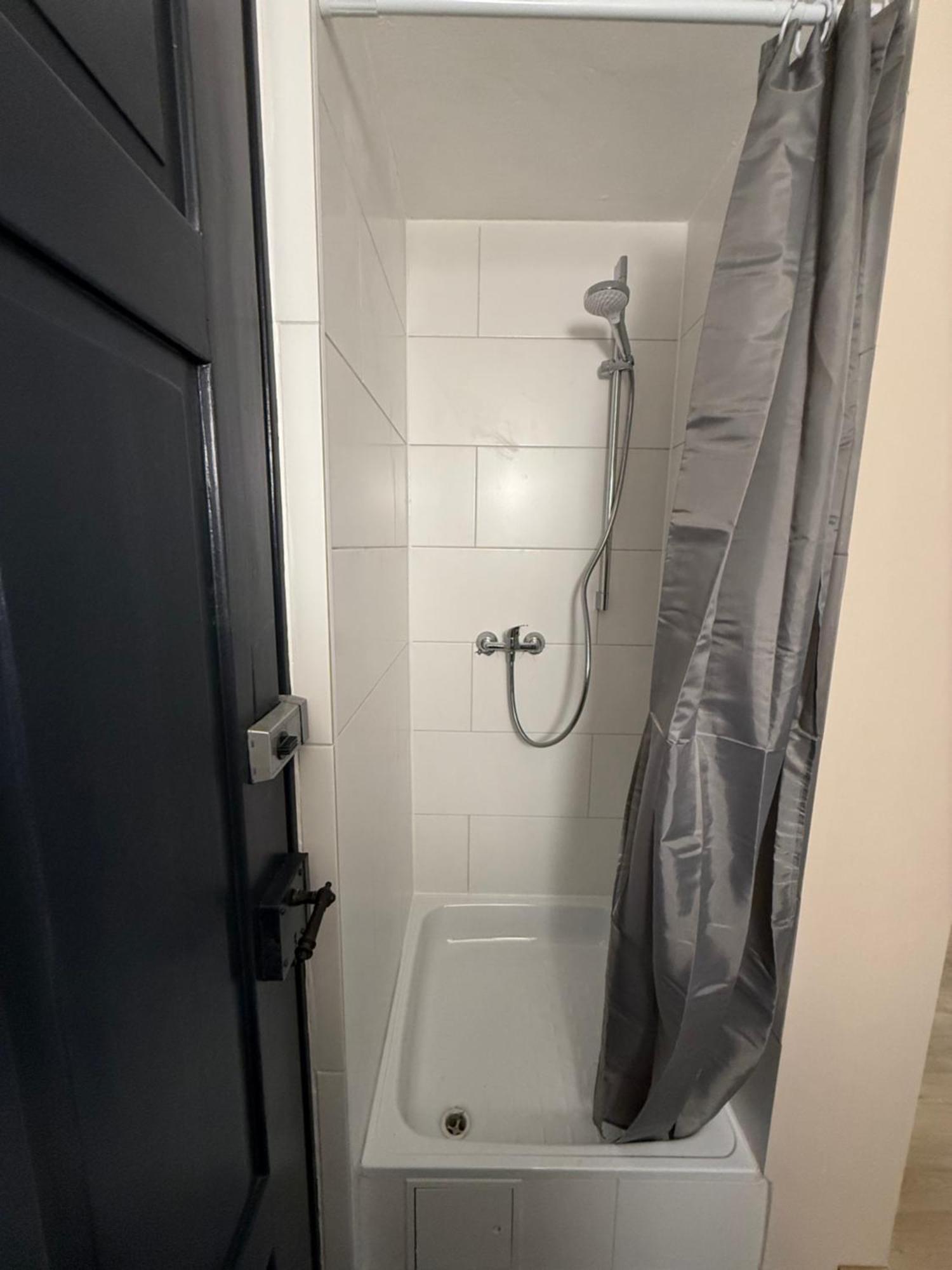 Crown Living Villa Blumenau Studios, Smarttv, Parkplatz 루스테나우 외부 사진