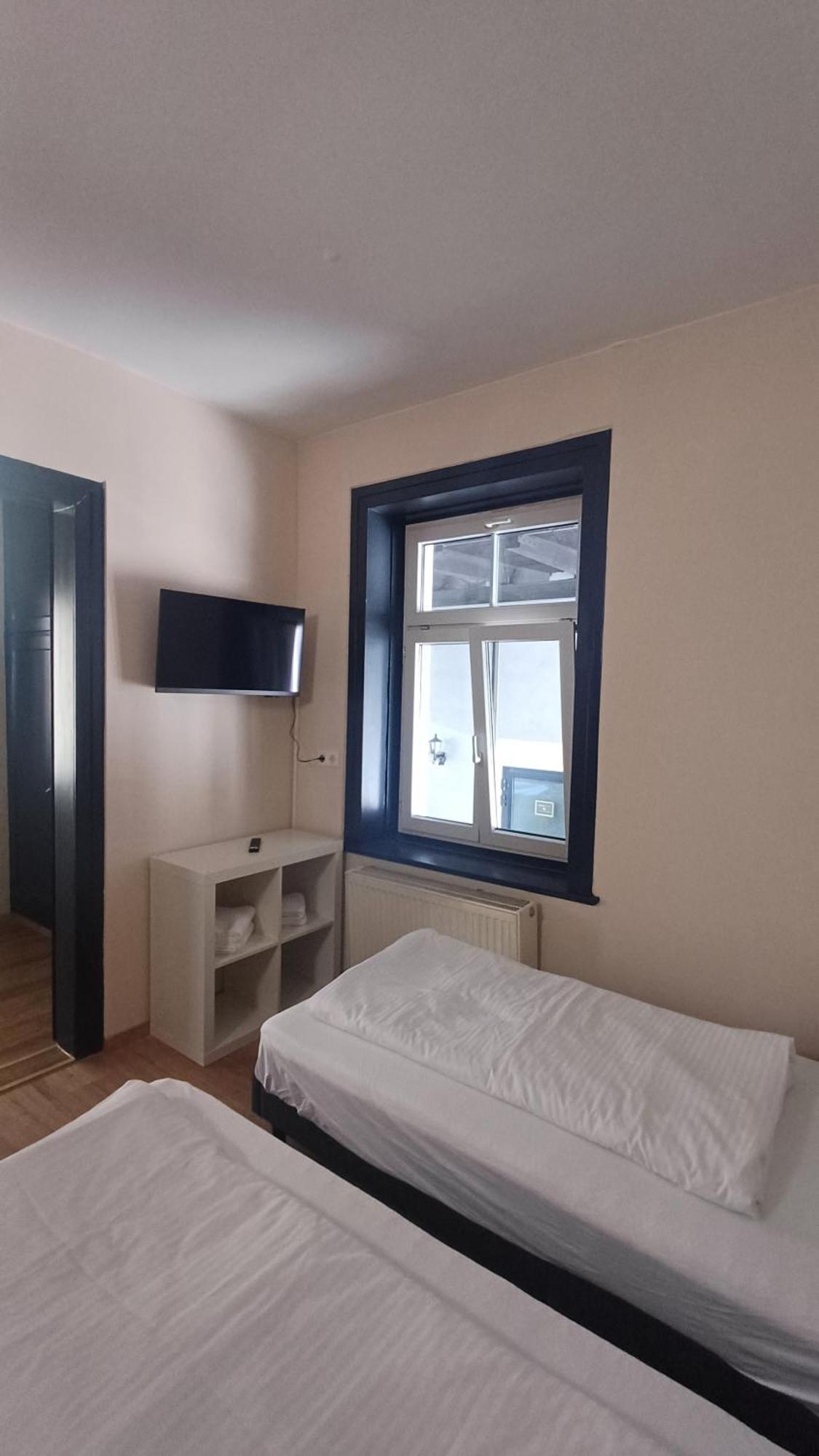 Crown Living Villa Blumenau Studios, Smarttv, Parkplatz 루스테나우 객실 사진