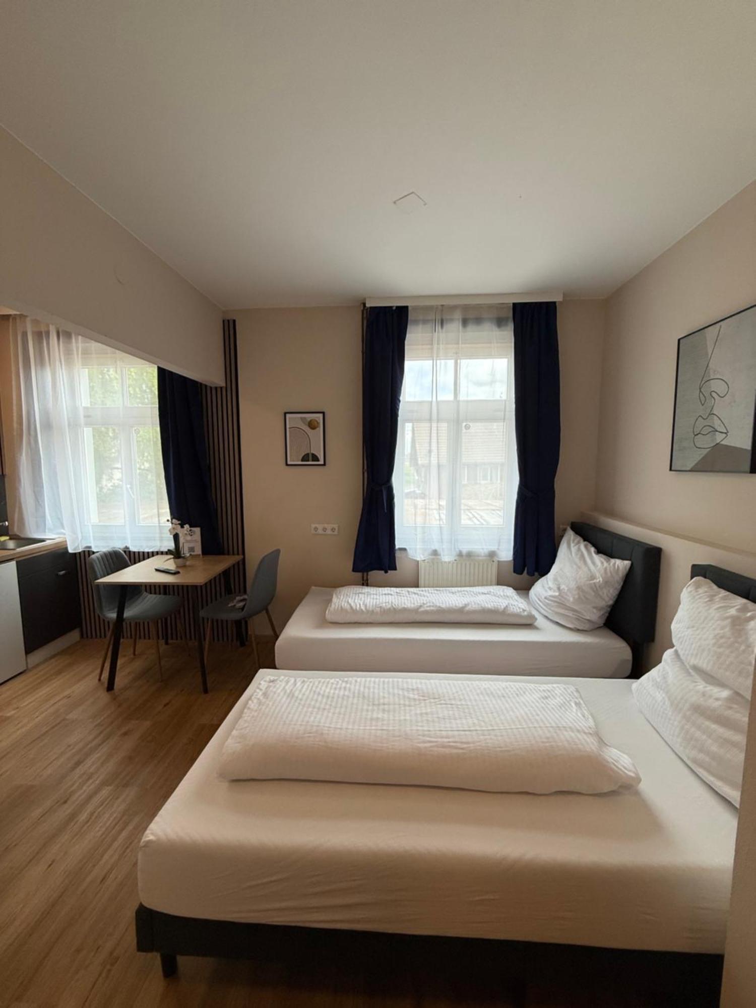 Crown Living Villa Blumenau Studios, Smarttv, Parkplatz 루스테나우 외부 사진