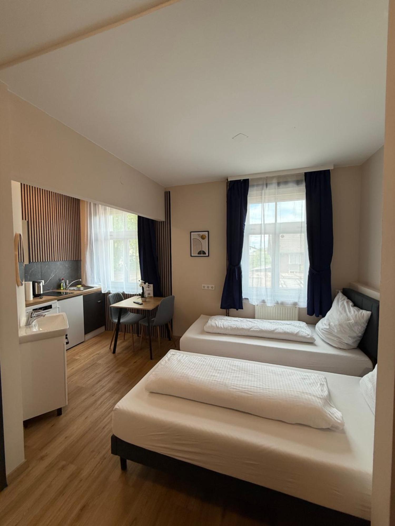 Crown Living Villa Blumenau Studios, Smarttv, Parkplatz 루스테나우 외부 사진